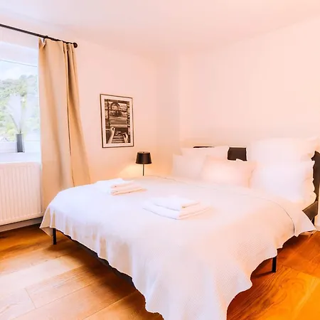 Klosterschenke Sauna Whirlpool Game * St. Goarshausen